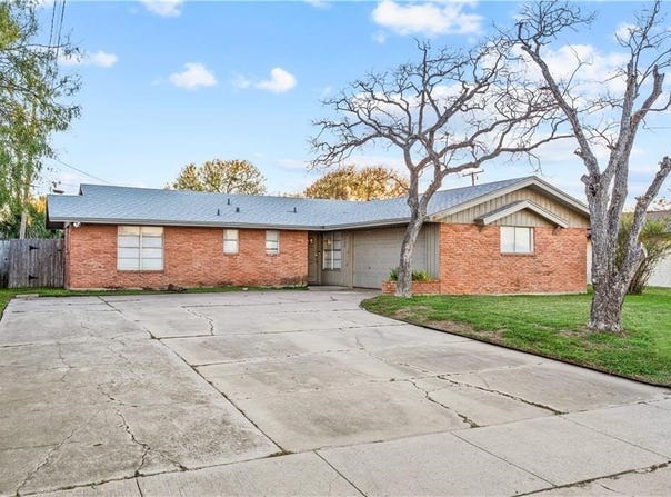 134 Daniel Moore Street, Portland, TX 78374
