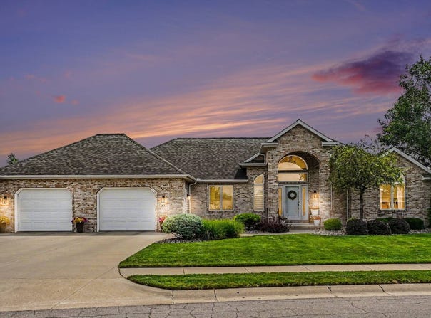 1851 Waterfall Dr., Nappanee, IN 46550