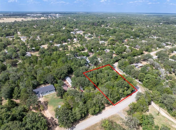 Road Runner Ln, Bastrop, TX 78602