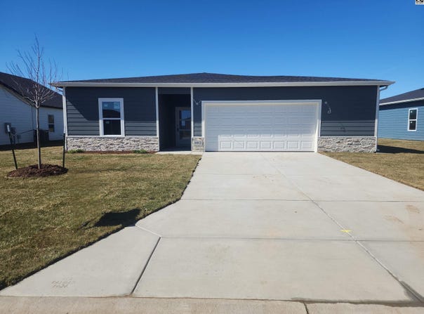 1012 Spring Creek Rd, McPherson, KS 67460