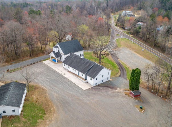 19 SCRABBLE Road, BOSTON, VA 22713