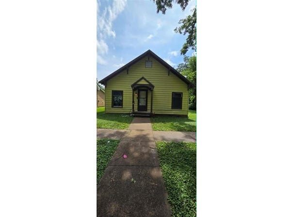315 S 3rd Street, Iola, KS 66749