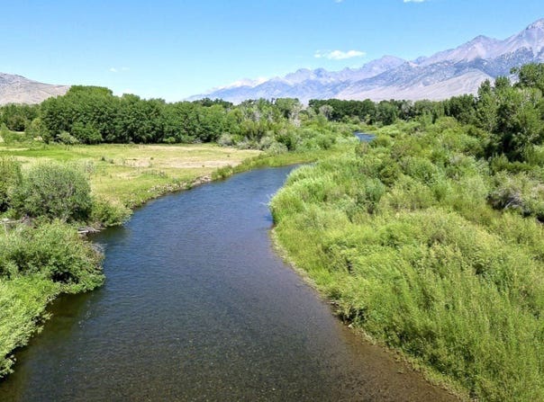 4237 Summit Dr, Mackay, ID 83251