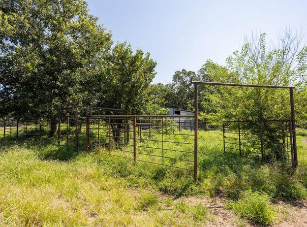 525 E Hwy C, Jerico Springs, MO 64756