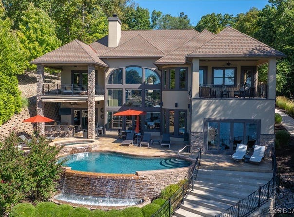 1180 Brookhaven Lane, Sunrise Beach, MO 65079