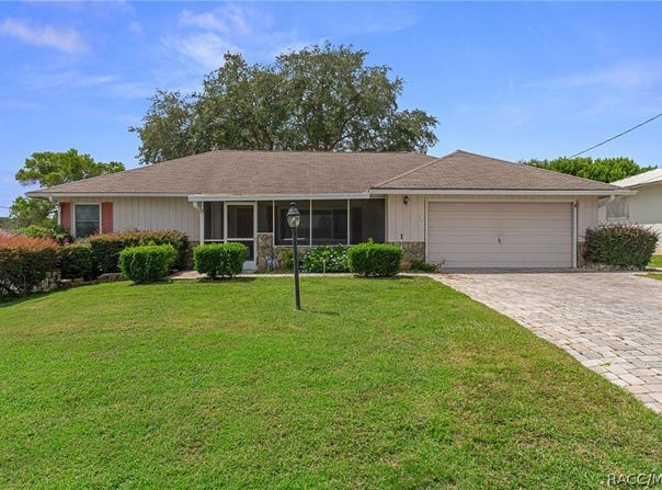 804 W Buttonbush Drive, Beverly Hills, FL 34465
