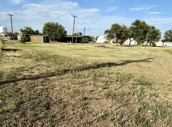 N Pine Street, Stratford, TX 79084