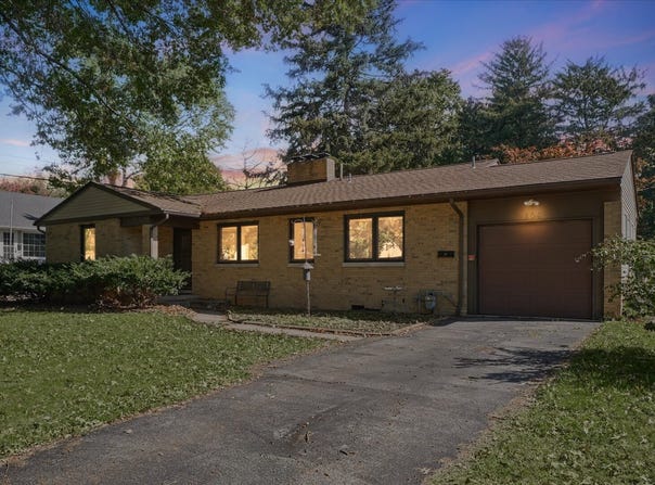 608 S DRAPER Avenue, Champaign, IL 61821
