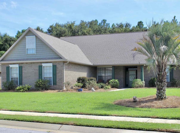 4261 Winners Gait Cir, Pace, FL 32571