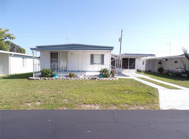 37021 SANDRA Avenue, ZEPHYRHILLS, FL 33542