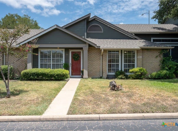 1015 E Yager Lane, Austin, TX 78753