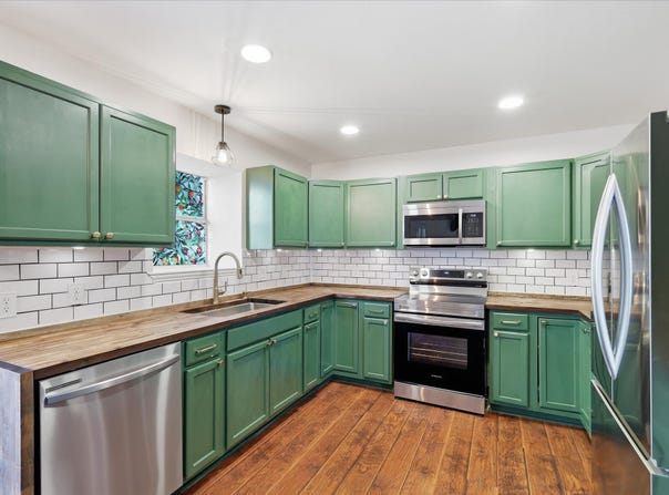 208 Cory Court, Krum, TX 76249