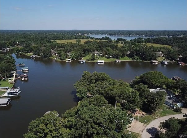 114 Navarro Drive, Mabank, TX 75156
