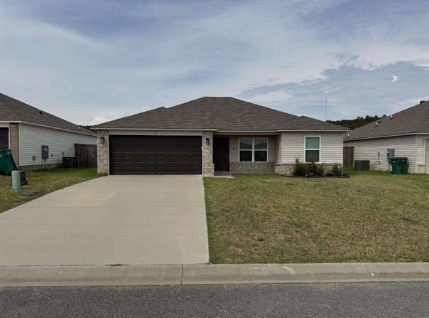 27 Sun Drenched Trail, Conway, AR 72032