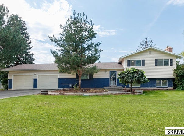 3850 E Wanda Street, Ammon, ID 83406