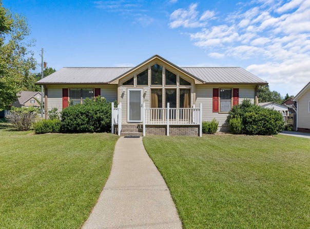 1004 HICKORY STREET, MOODY, AL 35004