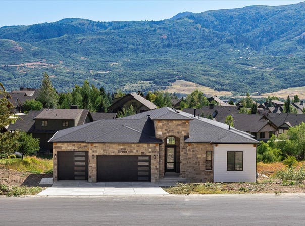 5713 E ELKHORN Dr, Eden, UT 84310