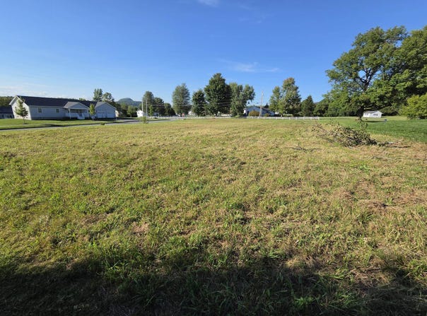 Horseshoe Circle, Milton, VT 05468
