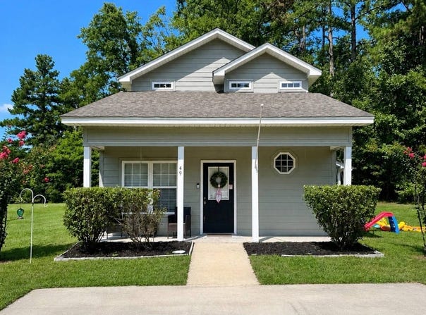 49 Deerfield Rd, Grenada, MS 38901