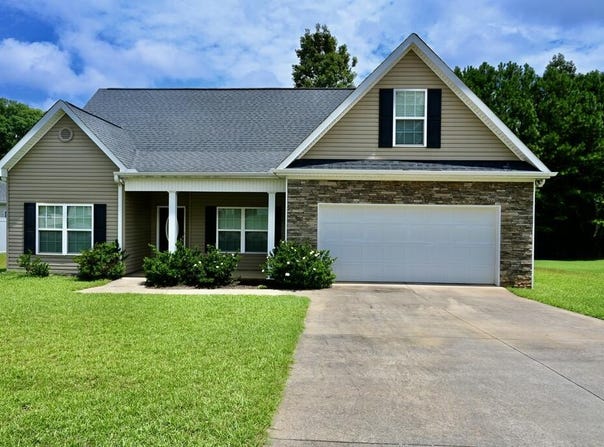 218 Ammonwood Drive, Greenwood, SC 29649