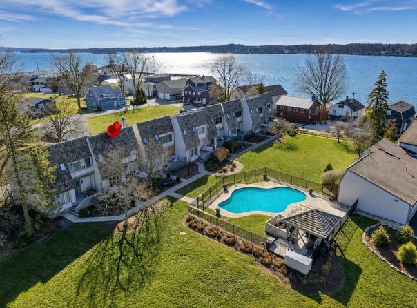 4945 Walnut Road, Buckeye Lake, OH 43008