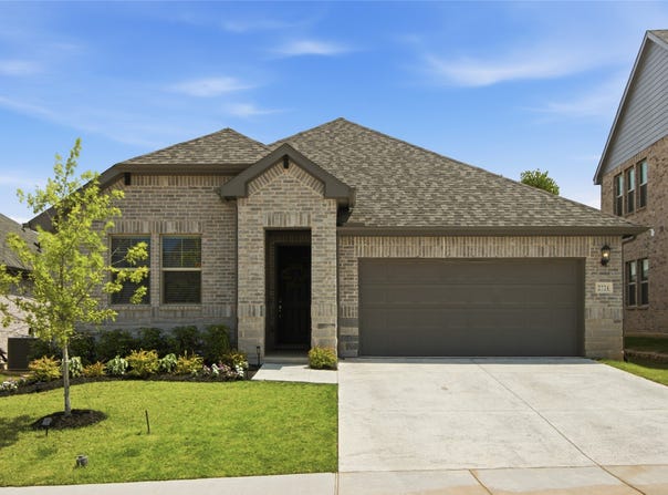 2724 Acadia Drive, Corinth, TX 76210