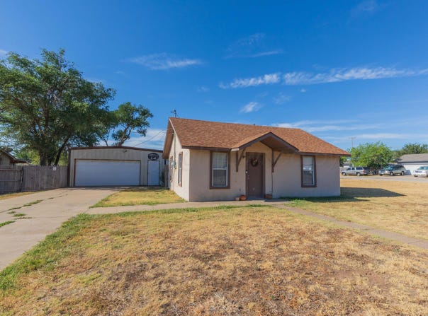 602 9TH Avenue, Canyon, TX 79015-4334