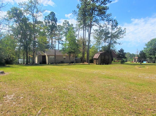 80 Maple Drive, Perkinston, MS 39573