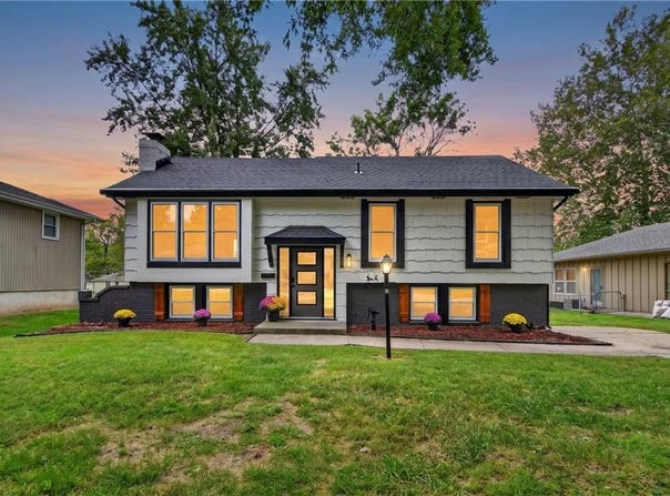 605 NE Ash Street, Lee's Summit, MO 64063