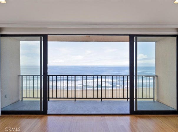 721 Esplanade, Redondo Beach, CA 90277