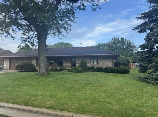 1049 Lavina Avenue, Bucyrus, OH 44820