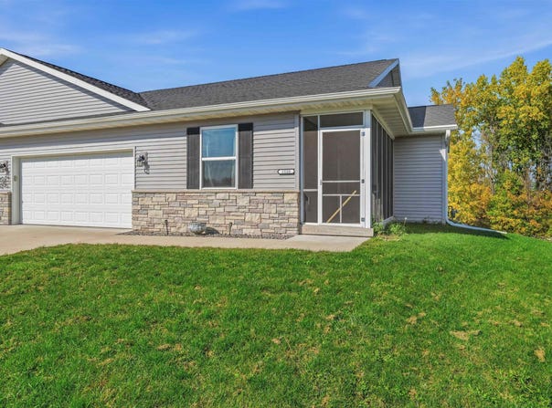 1520 MISTRAL Lane, FOND DU LAC, WI 54937-8030