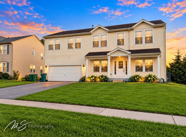 640 Settlement Drive, Maple Park, IL 60151