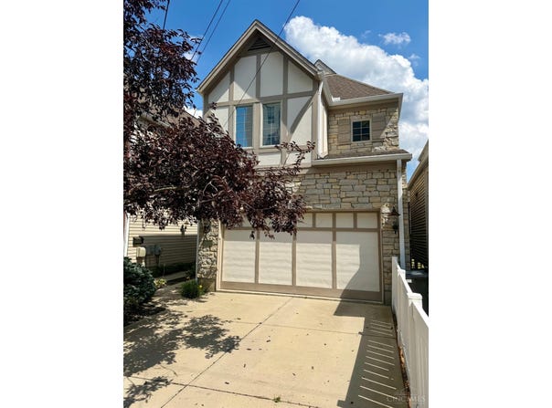 3660 Shaw Avenue, Cincinnati, OH 45208