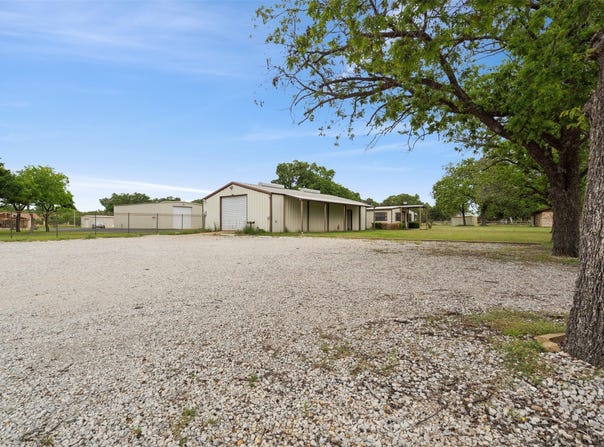 8740 I-20, Eastland, TX 76448