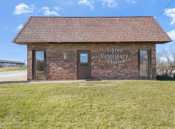 907 MO-5, Tipton, MO 65081