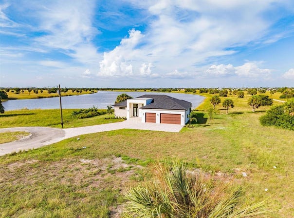 44 SUNFLOWER Drive, PLACIDA, FL 33946