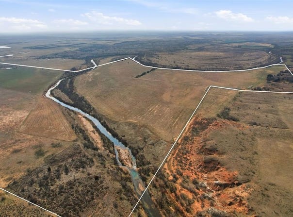 27214 E County Road 1430, Mangum, OK 73554