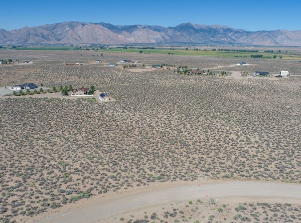 201 W Sierra View Drive, Smith Valley, NV 89430