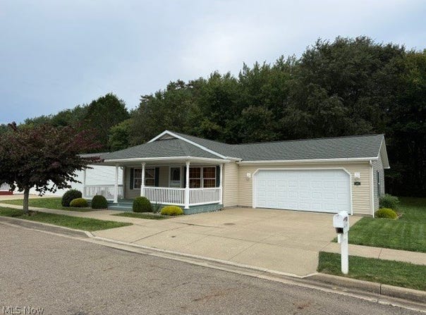 324 Gemini Drive, Dover, OH 44622