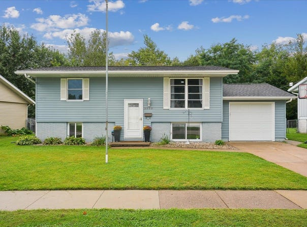 3522 Keymeer Drive, Dubuque, IA 52002