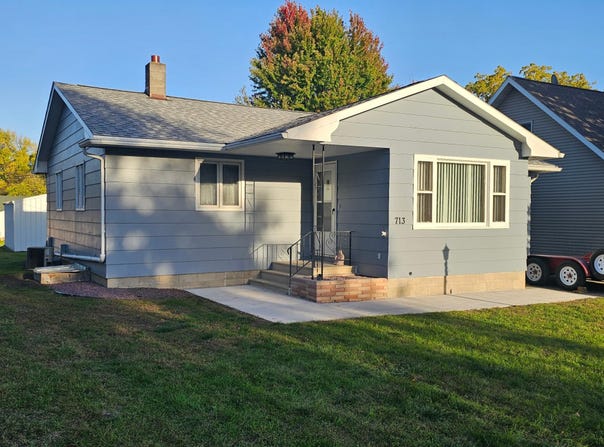 713 S Elm Street, Lamberton, MN 56152