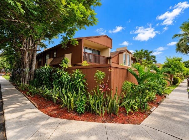 7103 SW 115th Pl, Miami, FL 33173