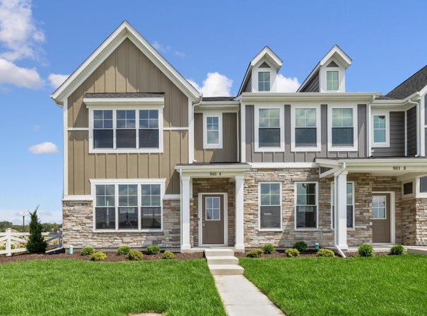 1603 Parkside Lane, Dyer, IN 46311