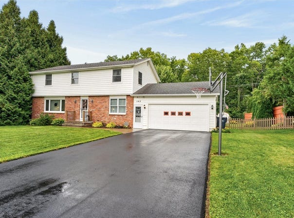 145 Anytrell Drive, Webster, NY 14580