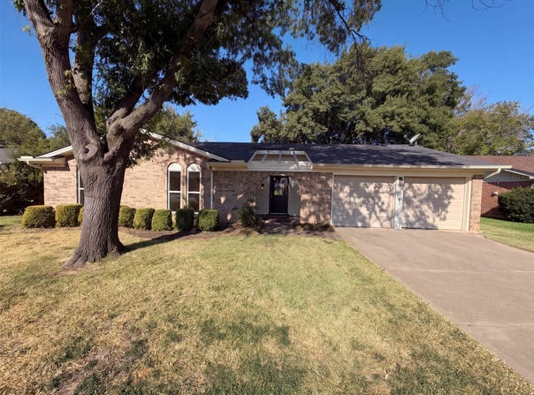 2209 Mountainview Drive, Hurst, TX 76054