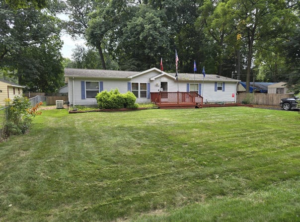 7995 Ivan Drive, Parma, MI 49269