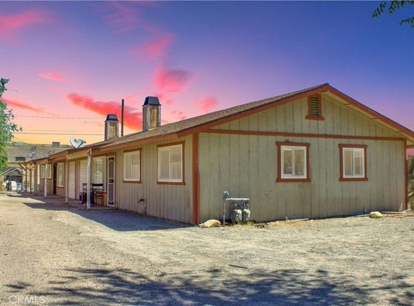 16594 Vine, Hesperia, CA 92345