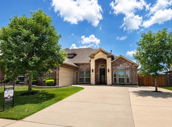 1410 Nighthawk Lane, Mansfield, TX 76063