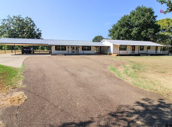 4070 E Hwy 67, Mt Pleasant, TX 75455